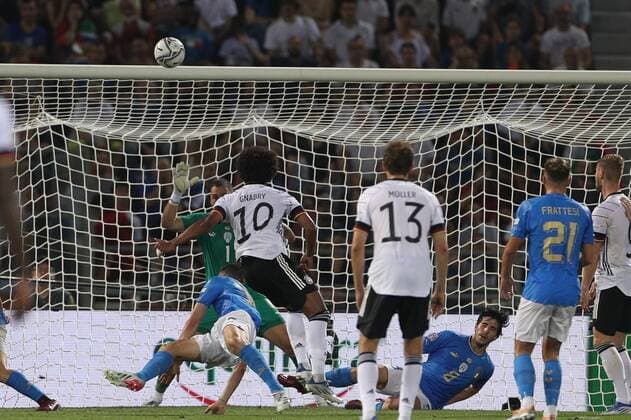 Serge Gnabry 10 (Deutschland) schiesst uebers Tor, Italien vs. Deutschland, UEFA, Nations League, Fussball, 04.06.2022 Bologna Emilia-Romagna Italien