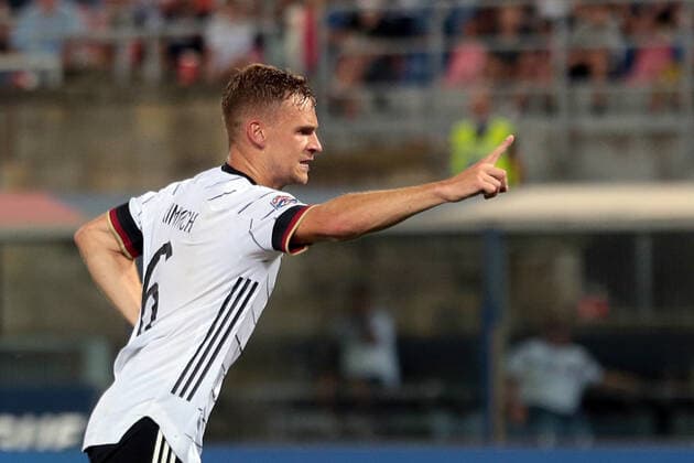 04.06.2022, Bologna, Italien, Renato Dall Ara , Italien vs. Deutschland - UEFA Nations League - League Path A Group 2, Joshua Kimmich (Germany) Torjubel, jubelt nach seinem treffer zum 1:1 (Foto H. Langer) Bologna Renato Dall Ara Emilia-Romagna Italien