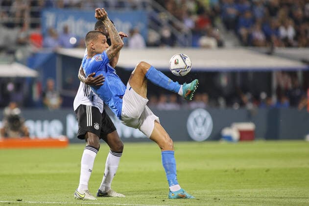 Sport Themen der Woche KW22 Mandatory Credit: Photo by Davide Casentini LiveMedia Shutterstock (12973288ay) Gianluca Scamacca of Italy play the ball during Italy vs Germany, 1Â° day of Nations League group 3 2022-23, game at Renzo Dall Ara stadium in Bologna, Italy, on June 04, 2022. football UEFA Nations League match Italy vs Germany, Renato DallAra stadium, Bologna, Italy - 04 Jun 2022 football UEFA Nations League match Italy vs Germany, Renato DallAra stadium, Bologna, Italy - 04 Jun 2022  Copyright: xDavidexCasentini LiveMedia Shutterstockx 12973288ay