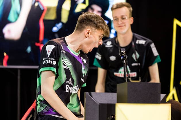 VBL Grand Final by bevestor; 05.06.2022 Jamie SVW_Chaser Bartel (Werder Bremen) jubelt Virtual Bundesliga Grand Final by bevestor, Koeln, XPOST