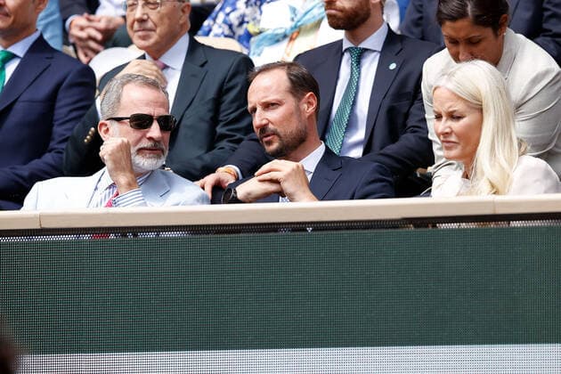 05.06.2022, Tennis, French Open 2022 Roland-Garros, FRA, Paris, Roland Garros Finale Herren Einzel Rafael Nadal (ESP) - Casper Ruud (NOR) v. li. Felipe VI. König von Spanien, Prinz Haakon mit Ehefrau Mette-Marit Tennis, French Open 2022 Roland-Garros Paris Copyright: xBeckerxEibner-Pressefotox EP_hec
