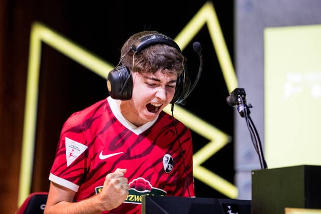 VBL Grand Final by bevestor; 05.06.2022 Dylan DullenMIKE Neuhausen (SC Freiburg) jubelt Virtual Bundesliga Grand Final by bevestor, Koeln, XPOST