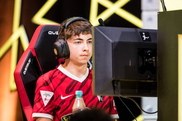 VBL Grand Final by bevestor; 05.06.2022 Dylan DullenMIKE Neuhausen (SC Freiburg) Virtual Bundesliga Grand Final by bevestor, Koeln, XPOST