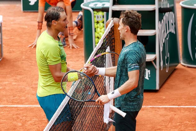05.06.2022, Tennis, French Open 2022 Roland-Garros, FRA, Paris, Roland Garros Finale Herren Einzel Rafael Nadal (ESP) - Casper Ruud (NOR) Bild: v. li. Rafael Nadal (ESP) und Casper Ruud (NOR) nach Spielende Copyright: HMBxMedia AntonioxBorga