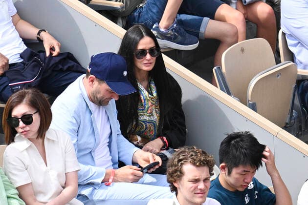 Demi Moore CELEBRITIES : Roland Garros 2022 - Finale Simple Messieurs - 05 06 2022 JBAutissier Panoramic 