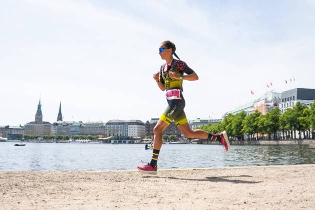 IRONMAN European Championship, EM, Europameisterschaft Hamburg (GER), 05.05.2022 Laura Philipp (GER), IRONMAN European Championship, Hamburg (GER), 05.05.2022 *** IRONMAN European Championship, Hamburg GER , 05 05 2022 Laura Philipp GER , IRONMAN European Championship, Hamburg GER , 05 05 2022 Copyright: xBEAUTIFULxSPORTS Hilgerx