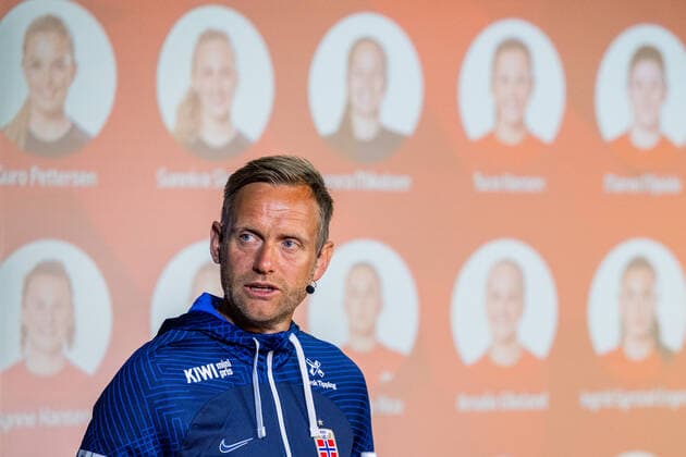 Fußball, EM Frauen, Nationalteam Norwegen gibt Kader bekannt 220607 Martin Sjögren, head coach of the Norwegian women s national football team, presents the team selection ahead of the UEFA Women s Euro during a press conference, PK, Pressekonferenz on June 7, 2022 in Oslo. Photo: Vegard Grott BILDBYRAN kod VG VG0295 bbeng fotball fotboll football women dam norge norway pressekonferanse UEFA EURO, EM, Europameisterschaft,Fussball em kvinner Copyright: VEGARDxGRoTT BB220607VG004