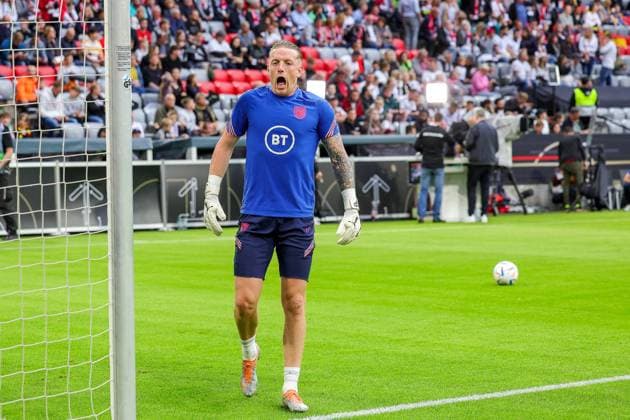 Germany v England UEFA Nations League 07 06 2022. Jordan Pickford (1) of England picks up an injury in the warm up during the UEFA Nations League match between Germany and England at Allianz Arena, Munich, Germany on 7 June 2022. Editorial use only , Copyright: xNigelxKeenex PSI-15374-0015
