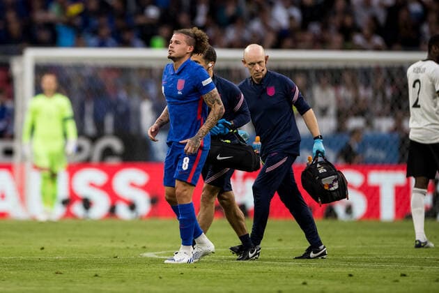UEFA Nations League, Deutschland - England; 07.06.2022 Kalvin Phillips (England, 8) humpelt UEFA Nations League, Deutschland - England, Allianz Arena, Muenchen Copyright: xBEAUTIFULxSPORTS Wunderlx