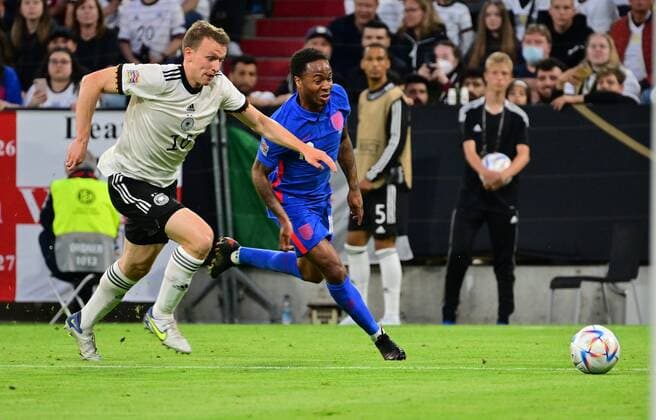 07.06.2022 - UEFA Nations League - Länderspiel: Deutschland Germany gg England United Kingdom - - Lukas Klostermann (16, Deutschland ) Jarrod Bowen (10, England )