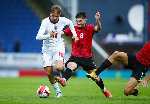 Mandatory Credit: Photo by Matt West Shutterstock (12975306w) Emile Smith Rowe of England and Arinaldo Rrapaj of Albania England U21, U 21 v Albania U21, UEFA U21 European Championship, EM, Europameisterschaft 2023 Qualifying, Group G, International Football, Technique Stadium, Chesterfield, UK - 07 Jun 2022 EDITORIAL USE ONLY No use with unauthorised audio, video, data, fixture lists, club league logos or live services. Online in-match use limited to 120 images, no video emulation. No use in betting, games or single club league player publications. England U21 v Albania U21, UEFA U21 European Championship 2023 Qualifying, Group G, International Football, Technique Stadium, Chesterfield, UK - 07 Jun 2022 EDITORIAL USE ONLY No use with unauthorised audio, video, data, fixture lists, club league logos or live services. Online in-match use limited to 120 images, no video emulation. No use in betting, games or single club league player publications. Copyright: xMattxWest Shutterstockx 12975306w