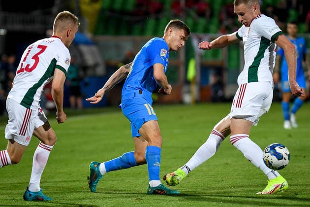 Mandatory Credit: Photo by Ettore Griffoni LiveMedia Shutterstock (12976211u) Italy s Nicolo Barella in action football UEFA Nations League match Italy vs Hungary, Dino Manuzzi stadium, Cesena, Italy - 07 Jun 2022 football UEFA Nations League match Italy vs Hungary, Dino Manuzzi stadium, Cesena, Italy - 07 Jun 2022  Copyright: xEttorexGriffoni LiveMedia Shutterstockx 12976211u