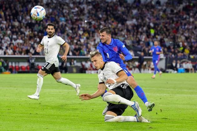 Germany v England UEFA Nations League 07 06 2022. Mason Mount (11) of England shoots towards the goal during the UEFA Nations League match between Germany and England at Allianz Arena, Munich, Germany on 7 June 2022. Editorial use only , Copyright: xNigelxKeenex PSI-15374-0040