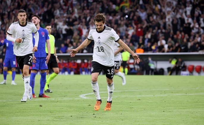 07.06.22 Deutschland - England Deutschland, München, 07.06.2022, Fussball, UEFA Nations League, DFB Deutschland - England: Jonas Hofmann (Deutschland); Jubel Tor 1:0 Hofmann.