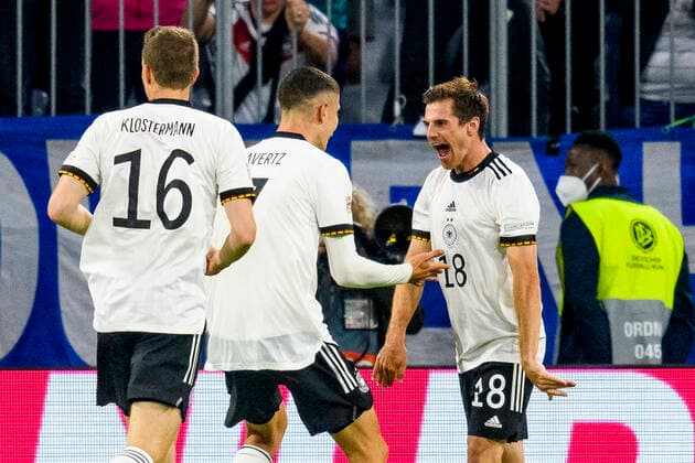 GER, UEFA Nations League, Deutschland - England 07.06.2022, Allianz Arena, Muenchen, GER, UEFA Nations League, Deutschland - England, im Bild Jubel nach dem Tor zum 1-0 durch Jonas Hofmann (Deutschland 18) mit Kai Havertz (Deutschland 7) Lukas Klostermann (Deutschland 16)