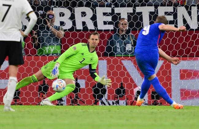 07.06.2022 - UEFA Nations League - Länderspiel: Deutschland Germany gg England United Kingdom - - Harry Kane (9, England ) erzielt Treffer Tor Torschuß zum 1:1 per Elfmeter Strafstoß gegen Manuel Neuer ( 1, Deutschland )