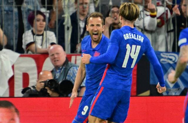 07.06.2022 - UEFA Nations League - Länderspiel: Deutschland Germany gg England United Kingdom - - Torjubel Jubel Freude nach Treffer Tor Torschuß zum 1:1 durch Harry Kane (9, England ) mit Jack Grealish (14, England, rechts )