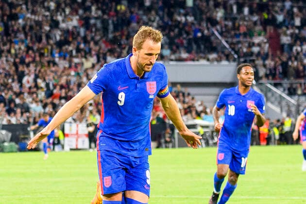 GER, UEFA Nations League, Deutschland - England 07.06.2022, Allianz Arena, Muenchen, GER, UEFA Nations League, Deutschland - England, im Bild Jubel nach dem Tor zum 1-1 durch Elfmeter schützen Harry Kane (England 9)