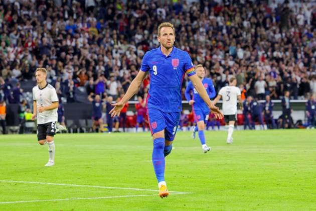 Germany v England UEFA Nations League 07 06 2022. Goal 1-1 Harry Kane (9) of England scores from the penalty spot and celebrates during the UEFA Nations League match between Germany and England at Allianz Arena, Munich, Germany on 7 June 2022. Editorial use only , Copyright: xNigelxKeenex PSI-15374-0053