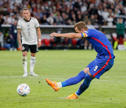 Germany v England UEFA Nations League Harry Kane of England scores from the penalty spot during the UEFA Nations League match between Germany and England at Allianz Arena, Munich Content Not Available For UK Newspapers Copyright: xPaulxChestertonx FIL-16985-0204 UK Newspapers OUT