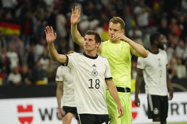 Fussball, Nations League, Länderspiel, Gruppe C, Deutschland-England, 07.06.2022, Allianzarena München Jonas Hofmann, Manuel Neuer TW, beideDeutschland