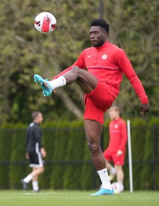 June 7, 2022, VANCOUVER, BC, CANADA: Canadian national men s soccer team forward Alphonso Davies juggles a ball during a training session for a CONCACAF Nations League match against Curacao, in Vancouver, on Tuesday, June 7, 2022. Canada s men s soccer team is back to training for the Thursday match, but the players say there s still work to be done on reaching a new deal with the s national governing body. A scheduled friendly against Panama on Sunday was cancelled after the Canadian team refused to play due to a labour dispute. Canada News - June 7, 2022  - ZUMAc35_ 20220607_zaf_c35_089 Copyright: xDarrylxDyckx
