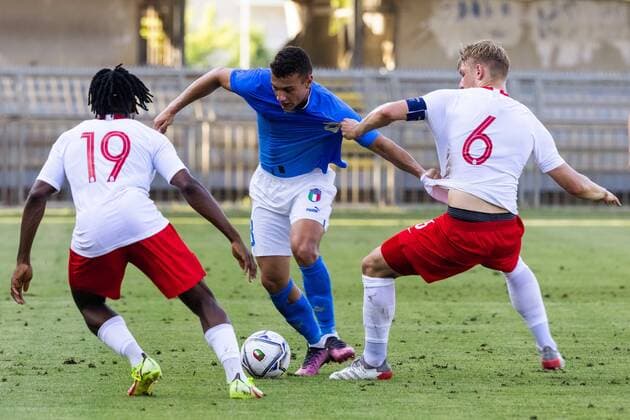 Tommaso Milanese of Italy U20 and Jan Bieganski of Poland U20 in action during the International Friendly, Länderspiel, Nationalmannschaft match between Italy U20 and Poland U20 at Stadio Riviera delle Palme on June 7, 2022 in San Benedetto del Tronto, Italy. (Ã‚ Photo: Cinzia Camela.  Copyright: xCinziaxCamelax xipa-agency.netx xx 0