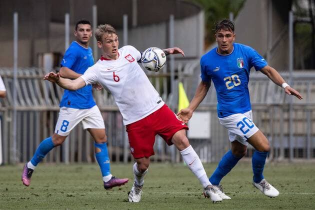 June 7, 2022, San Benedetto del Tronto, Italy: Jan Bieganski of Poland U20 and Alessandro Mercati of Italy U20 in action during the International Friendly, Länderspiel, Nationalmannschaft match between Italy U20 and Poland U20 at Stadio Riviera delle Palme on June 7, 2022 in San Benedetto del Tronto, Italy. Other - U20 Italy vs Poland, San Benedetto del Tronto, Italy  - ZUMAl164 20220607_zsa_l164_185 Copyright: xCinziaxCamelax