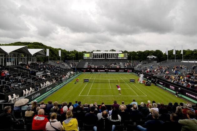 ROSMALEN - Tennis star Arianne Hartono in action at the international tennis tournament Libema Open. The combined Dutch tennis tournament for men and women will be held on the grass courts of Autotron for twelve days. ANP SANDER KING xVIxANPxSportx xxANPxIVx
