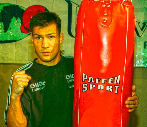 WBO Box PR. Training. Hier mit Tiger Dariusz Michalczewski am 01.10.1997 in Hannover. *** WBO Box PR Training Here with Tiger Dariusz Michalczewski on 01 10 1997 in Hannover, Germany