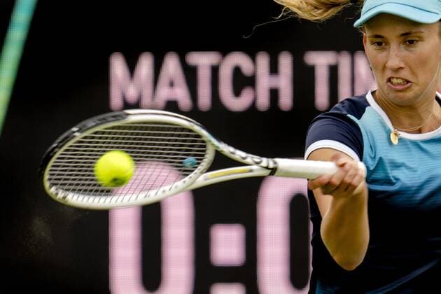 ROSMALEN - Tennis star Elise Mertens (Belgium) in action at the international tennis tournament Libema Open. The combined Dutch tennis tournament for men and women will be held on the grass courts of Autotron for twelve days. ANP SANDER KING xVIxANPxSportx xxANPxIVx