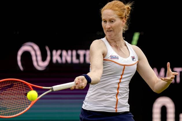 ROSMALEN - Tennis player Alison van Uytvanck (Belgium) in action at the international tennis tournament Libema Open. The combined Dutch tennis tournament for men and women will be held on the grass courts of Autotron for twelve days. ANP SANDER KING xVIxANPxSportx xxANPxIVx
