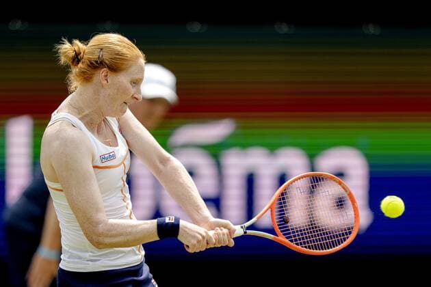 2022-06-10 13:56:12 ROSMALEN - Tennis player Alison Van Uytvanck (Belgium) in action during the match against Aryna Sabalenka (not in photo, Belarus) at the international tennis tournament Libema Open. The combined Dutch tennis tournament for men and women will be held on the grass courts of Autotron for twelve days. ANP SANDER KONING netherlands out - belgium out Rosmalen xVIxxIVx