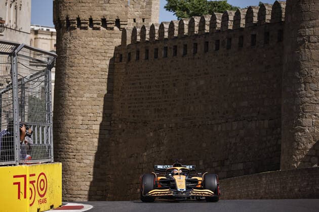 03 RICCIARDO Daniel (aus), McLaren F1 Team MCL36, action during the Formula 1 Azerbaijan Grand Prix 2022, 8th round of the 2022 FIA Formula One World Championship, WM, Weltmeisterschaft on the Baku City Circuit, from June 10 to 12, 2022 in Baku, Azerbaijan - F1 - AZERBAIJAN GRAND PRIX 2022 DPPI Panoramic  00122020__R5_7593