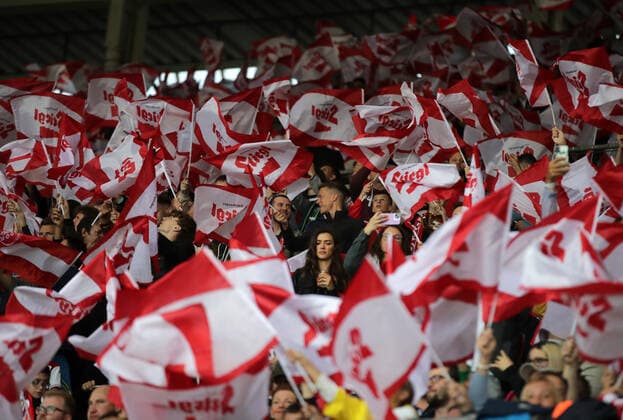 SOCCER - NL, AUT vs FRA VIENNA,AUSTRIA,10.JUN.22 - SOCCER - UEFA Nations League, OEFB international match, Länderspiel, Nationalmannschaft Austria vs France. Image shows fans of Austria.  GEPAxpictures xWalterxLuger