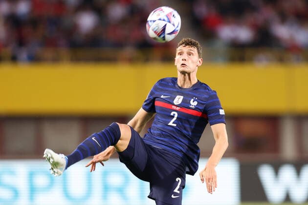 SOCCER - NL, AUT vs FRA VIENNA,AUSTRIA,10.JUN.22 - SOCCER - UEFA Nations League, OEFB international match, Länderspiel, Nationalmannschaft Austria vs France. Image shows Benjamin Pavard (FRA)  GEPAxpictures xGEPAxpictures xArminxRauthner