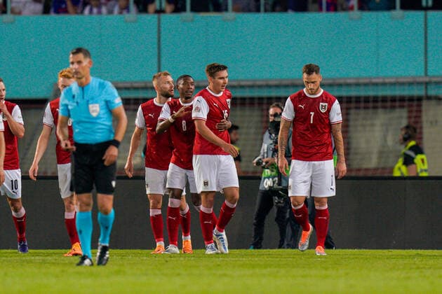 SOCCER - NL, AUT vs FRA VIENNA,AUSTRIA,10.JUN.22 - SOCCER - UEFA Nations League, OEFB international match, Länderspiel, Nationalmannschaft Austria vs France. Image shows the rejoicing of Konrad Laimer, David Alaba, Maximilian Woeber and Marko Arnautovic (AUT).  GEPAxpictures xJohannesxFriedl