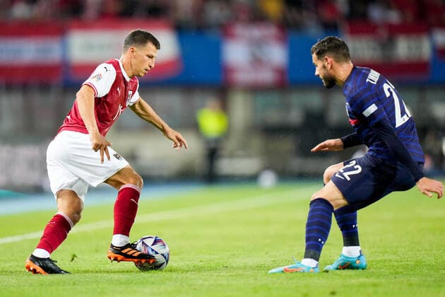 SOCCER - NL, AUT vs FRA VIENNA,AUSTRIA,10.JUN.22 - SOCCER - UEFA Nations League, OEFB international match, Länderspiel, Nationalmannschaft Austria vs France. Image shows Stefan Lainer (AUT) and Theo Hernandez (FRA).  GEPAxpictures xGEPAxpictures xEdgarxEisner