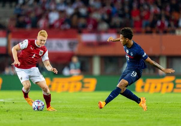 SOCCER - NL, AUT vs FRA VIENNA,AUSTRIA,10.JUN.22 - SOCCER - UEFA Nations League, OEFB international match, Länderspiel, Nationalmannschaft Austria vs France. Image shows Nicolas Seiwald (AUT) and Boubacar Kamara (FRA).  GEPAxpictures xEdgarxEisner