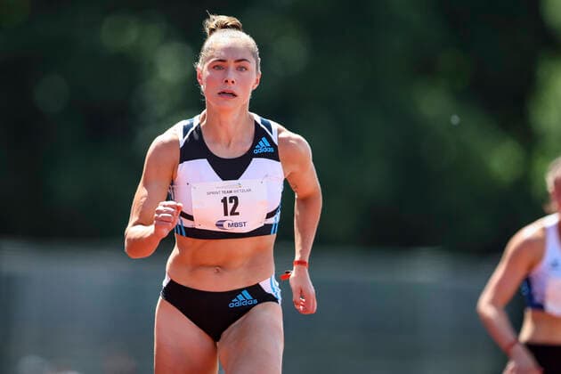 Sport Themen der Woche KW23 PUMA Fast Arms, Fast Legs; Wetzlar, 11.06.2022 Gina Lueckenkemper (SCC Berlin) glaentzt im Vorlauf mit einer 11,07; PUMA Fast Arms, Fast Legs am 11.06.2022 im Stadion Wetzlar (Hessen). *** PUMA Fast Arms, Fast Legs Wetzlar, 11 06 2022 Gina Lueckenkemper SCC Berlin shines in the preliminary heat with a 11.07 PUMA Fast Arms, Fast Legs on 11 06 2022 in the stadium Wetzlar Hessen Copyright: xBEAUTIFULxSPORTS AxelxKohringx