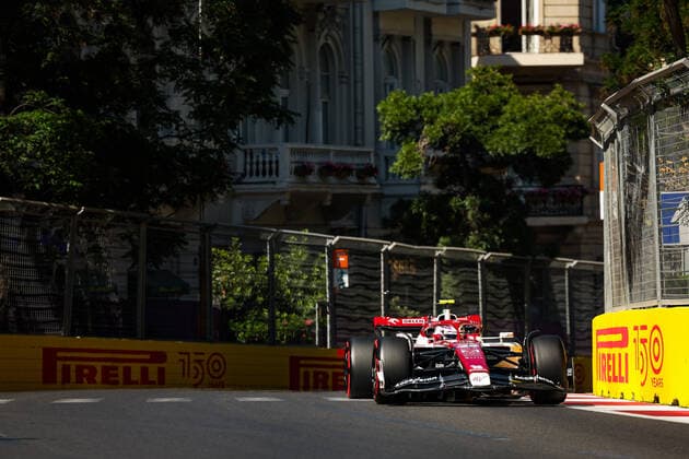 24 ZHOU Guanyu (chi), Alfa Romeo F1 Team ORLEN C42, action during the Formula 1 Azerbaijan Grand Prix 2022, 8th round of the 2022 FIA Formula One World Championship, WM, Weltmeisterschaft on the Baku City Circuit, from June 10 to 12, 2022 in Baku, Azerbaijan - F1 - AZERBAIJAN GRAND PRIX 2022 DPPI Panoramic  20220611_GOOD6707