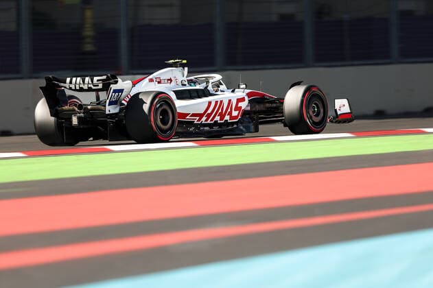 47 SCHUMACHER Mick (ger), Haas F1 Team VF-22 Ferrari, action during the Formula 1 Azerbaijan Grand Prix 2022, 8th round of the 2022 FIA Formula One World Championship, WM, Weltmeisterschaft on the Baku City Circuit, from June 10 to 12, 2022 in Baku, Azerbaijan - F1 - AZERBAIJAN GRAND PRIX 2022 DPPI Panoramic  20220611_G00D7695