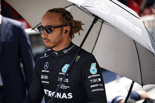 HAMILTON Lewis (gbr), Mercedes AMG F1 Team W13, portrait during the Formula 1 Azerbaijan Grand Prix 2022, 8th round of the 2022 FIA Formula One World Championship, WM, Weltmeisterschaft on the Baku City Circuit, from June 10 to 12, 2022 in Baku, Azerbaijan - F1 - AZERBAIJAN GRAND PRIX 2022 - RACE DPPI Panoramic  _R5_9654