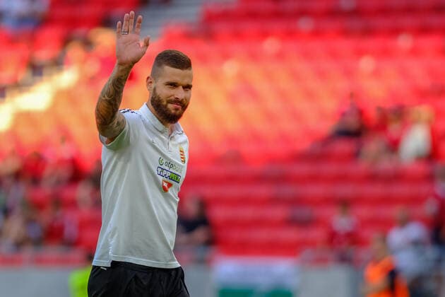 Peter Szappanos (Ungarn, 22) begruesst die Fans, HUN, Ungarn vs. Deutschland, Fussball, Uefa Nations League, 3. Spieltag, Saison 2022, 11.06.2022, HUN, Ungarn vs. Deutschland, Fussball, Nations League, 3. Spieltag, Saison 2022, 11.06.2022 Budapest Copyright: xEibner-Pressefotox EP_EER