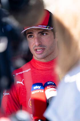 June 12, 2022, Baku, Azerbaijan: CARLOS SAINZ Jr of Spain and Scuderia Ferrari talks to the media after retiring from the 2022 FIA Formula 1 Azerbaijan Grand Prix at Baku City Circuit in Baku, Azerbaijan. Baku Azerbaijan - ZUMAg147 20220612_zap_g147_025 Copyright: xJamesxGasperottix