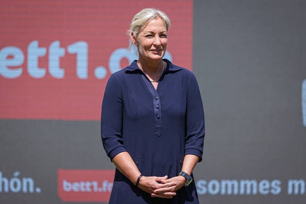 Eröffnungszeremonie im Steffi-Graf-Stadion: Barbara Rittner (Turnierdirektorin bett1open), bett1open WTA, Tennis Damen 500, Berlin, LTTC Rot-Weiß , 12.06.2022, Copyright: xClaudioxGärtnerx