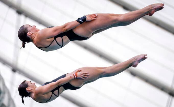 June 12, 2022, Calgary, AB, CANADA: AustraliaöÄÃ s Nikita Hains, and Emily Boyd compete in the FINA Diving Grand Prix Women s Open 10M Synchro Finals in Calgary, Alta., Sunday, June 12, 2022. Nikita Hains, Emily Boyd - ZUMAc35_ 20220612_zaf_c35_072 Copyright: xJeffxMcintoshx