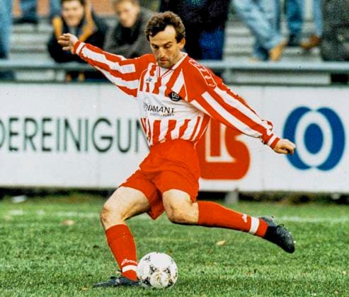 Frank Ordenewitz, ehem. bei Werder Bremen,- jetzt beim VfB Oldenburg. - hier am 17.10.1999 *** Frank Ordenewitz, formerly with Werder Bremen, now with VfB Oldenburg here on 17 10 1999