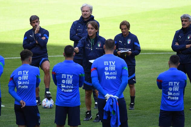 MOENCHENGLADBACH, GERMANY - JUNE 13, 2022: Pre match practice. Roberto Mancini Head coach. The football match of UEFA Nations League 2023 between Germany vs Italy Copyright: xVITALIIxKLIUIEVx
