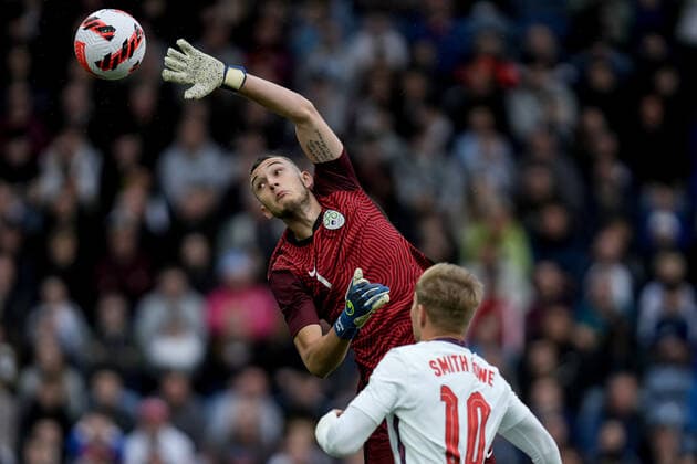 Mandatory Credit: Photo by Robbie Stephenson JMP Shutterstock (12984619z) Martin Turk of Slovenia reaches for the ball England U21, U 21 v Slovenia U21, UK - 13 Jun 2022 Editorial use only England U21 v Slovenia U21, UK - 13 Jun 2022 Editorial use only  Copyright: xRobbiexStephenson JMP Shutterstockx 12984619z